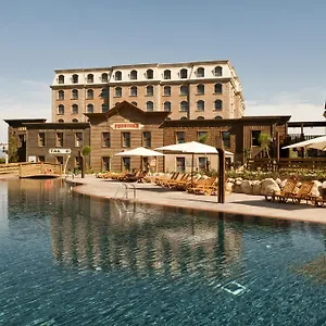 Hotel Portaventura Gold River: Theme Park Access Included, Salou